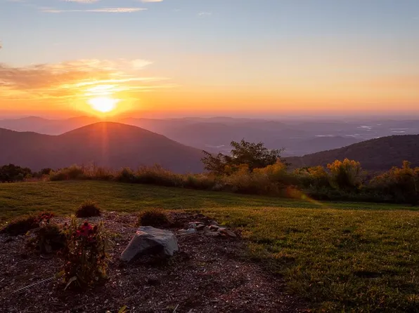 1616 Overlook, Wintergreen Resort, VA 22967