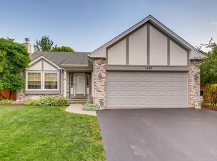 1320 Sebring Cir, Elgin, IL 60120