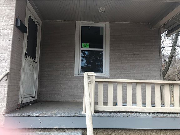 3rd image of 363 S Harvey Ave