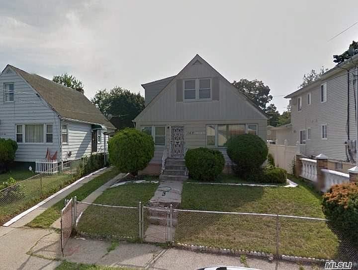 1st image of 11440 142nd St