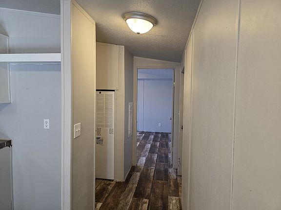 4th image of 103 Hawk Springs Dr