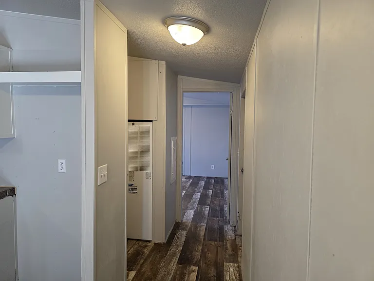 103 Hawk Springs Dr — Photo 4