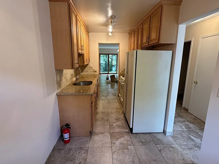 22 Homestead Dr — Photo 4
