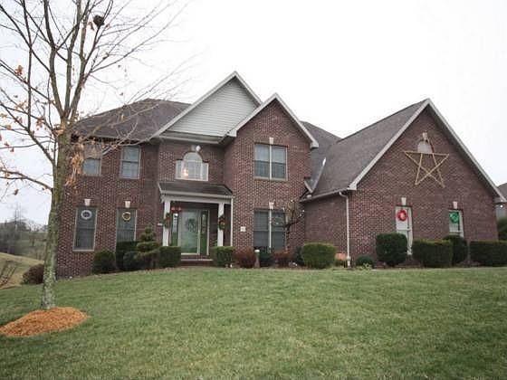 1st image of 27 Westwood Dr