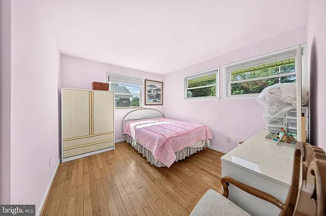 4 bed, 1940 sqft, $3,700 — Photo 4
