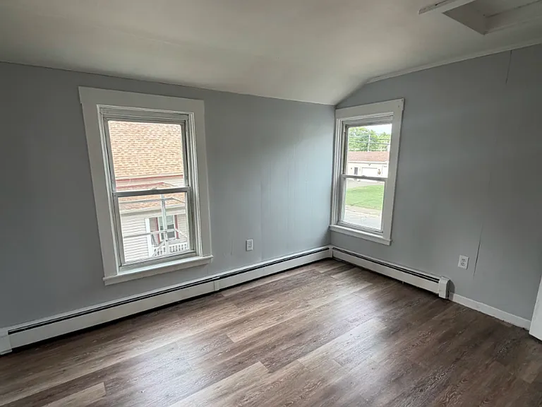 33 Berkley St — Photo 9