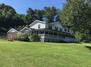 6724 Dewey Rd, Pound, VA 24279