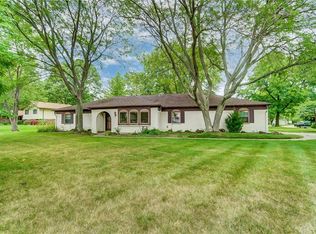 1355 Seminary View Dr, Dayton, OH 45458