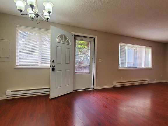 3rd image of 8240 59th Ave E #8240