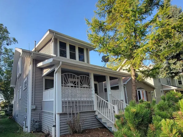 319 W Melvin Ave, Oshkosh, WI 54901