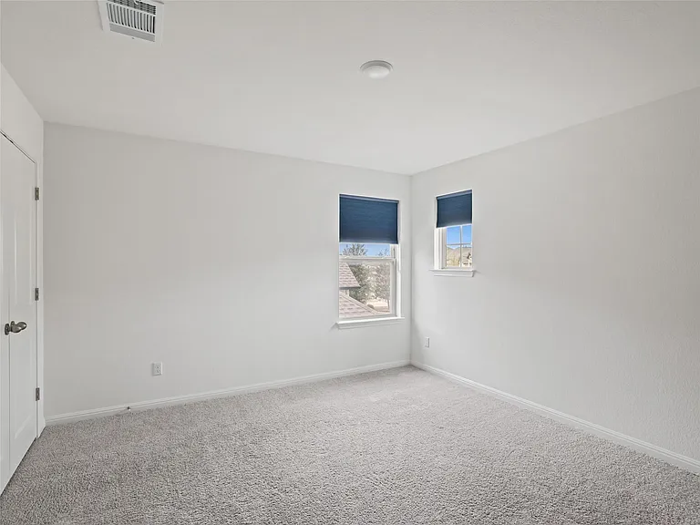 1328 Brescia Walk — Photo 27