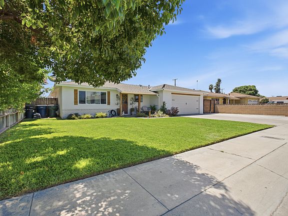 2nd image of 2027 E Ash Avenue