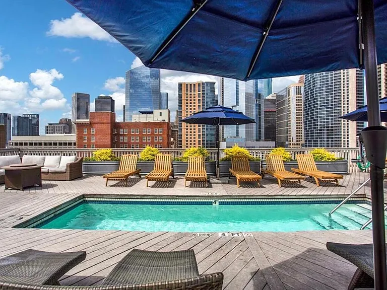 915 Franklin St #5H — Photo 1