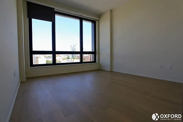 Rented by Oxford Property Group | media 10