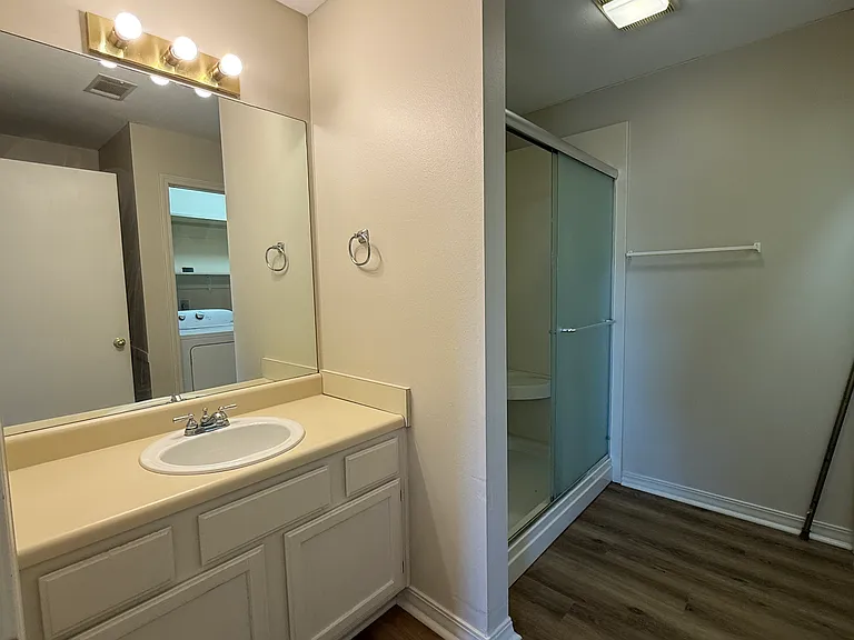 2601 Oak Meadow Pl — Photo 10
