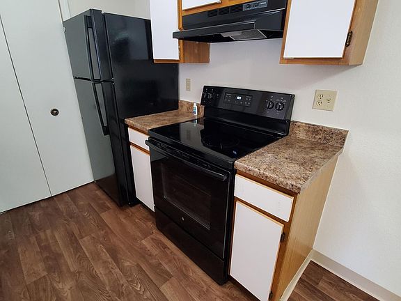 5th image of 6036 Applegrove Ln