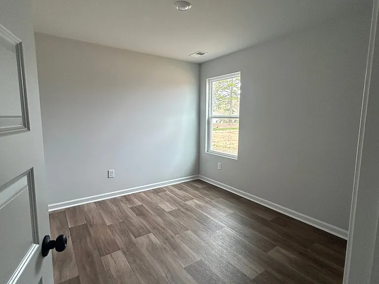 321 Sweet Vernal St — Photo 8