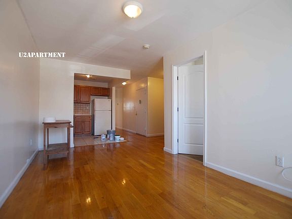2nd image of 744 E 87th St #2