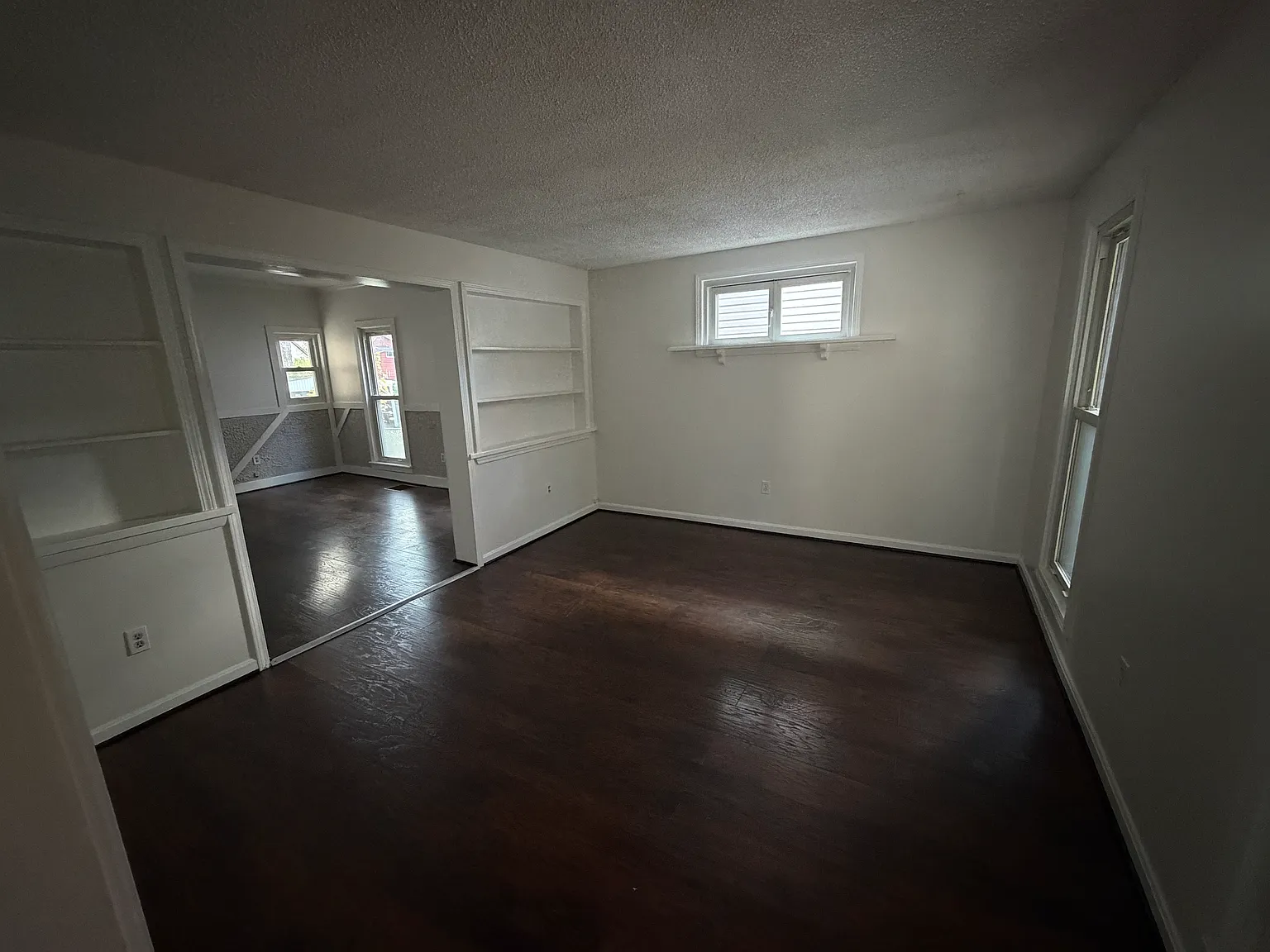 2 bed, 970 sqft, $1,500 — Photo 3