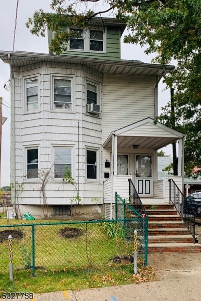 1st image of 35 Franklin St #1
