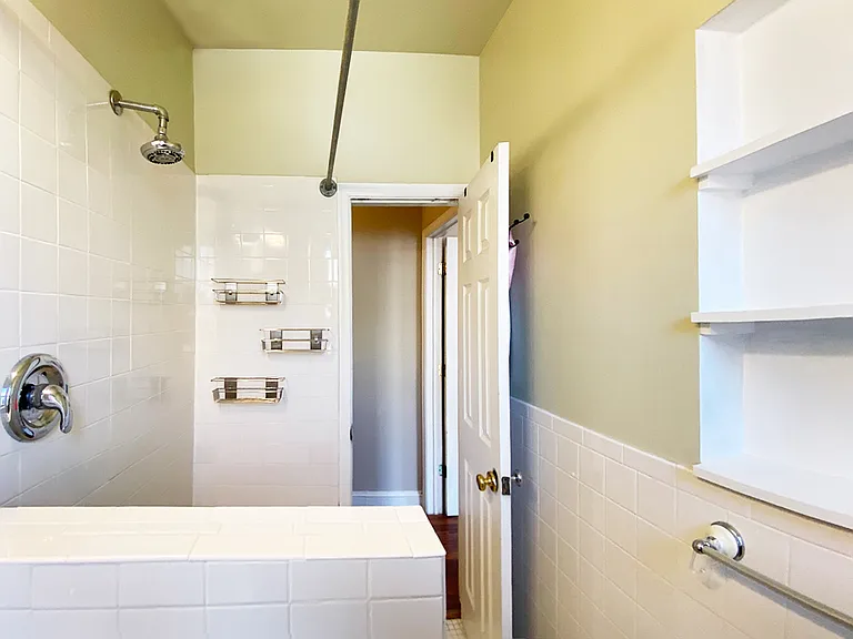 1460 Fuller St NW #A — Photo 30