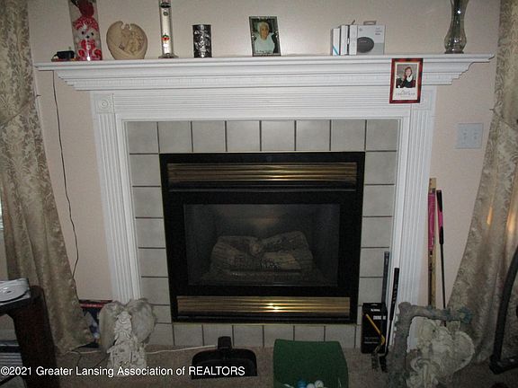 4th image of 3216 E Crandell Dr