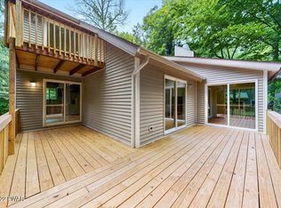 350 N Gate Rd, Lake Ariel, PA 18436