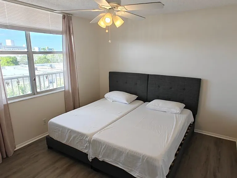 4501 NE 21st Ave #406 — Photo 18