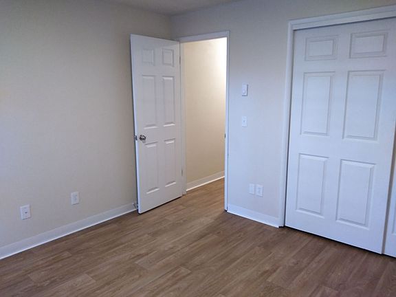 5th image of 5925 99th St SW #4