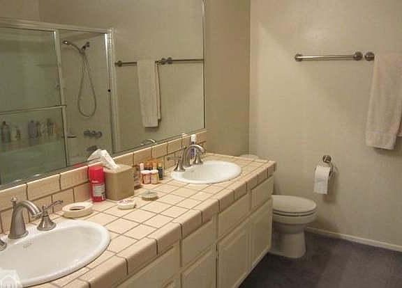 5th image of 18135 Burbank Blvd Unit 12