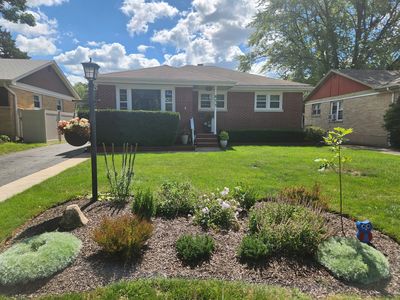 835 McKinley Ave, Mundelein, IL, 60060