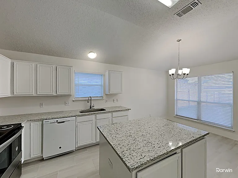 2705 Hidden Springs Dr — Photo 3