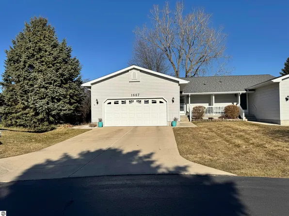 1667 E Gaylord St, Mount Pleasant, MI 48858