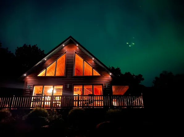 280 Lincoln Dr, East Bethel, MN 55092