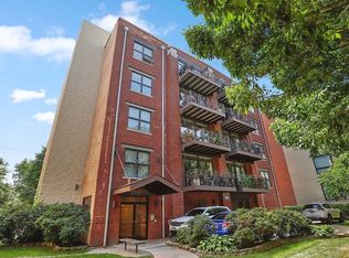2225 W Wabansia Ave APT 203, Chicago, IL 60647