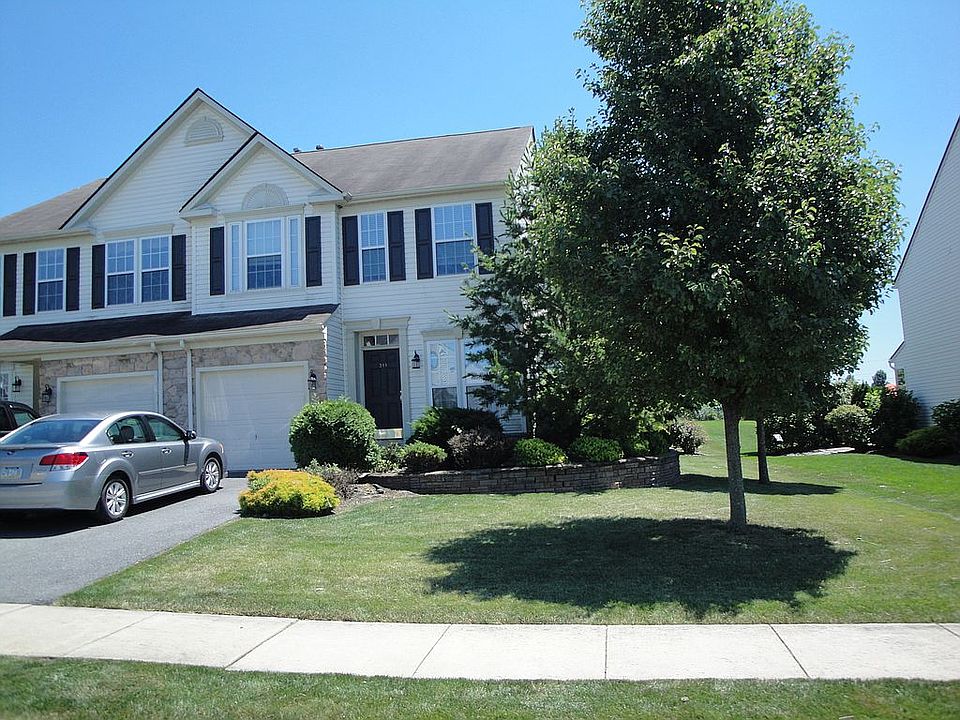 1st image of 319 McNair Dr