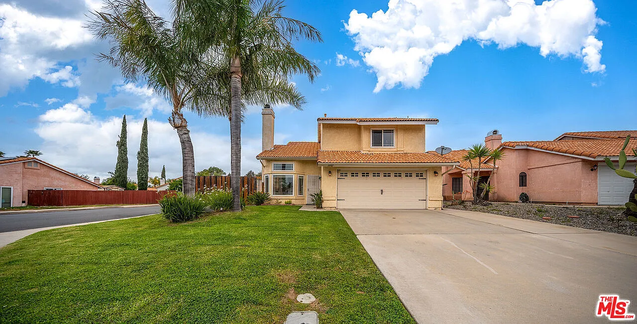 4 bed, 2.5 bath, 1458 sqft, $3,500 — Photo 2