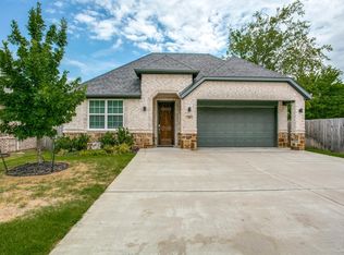 118 Elm Lane, Roanoke, TX 76262