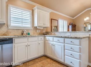 5910 104th St, Lubbock, TX 79424