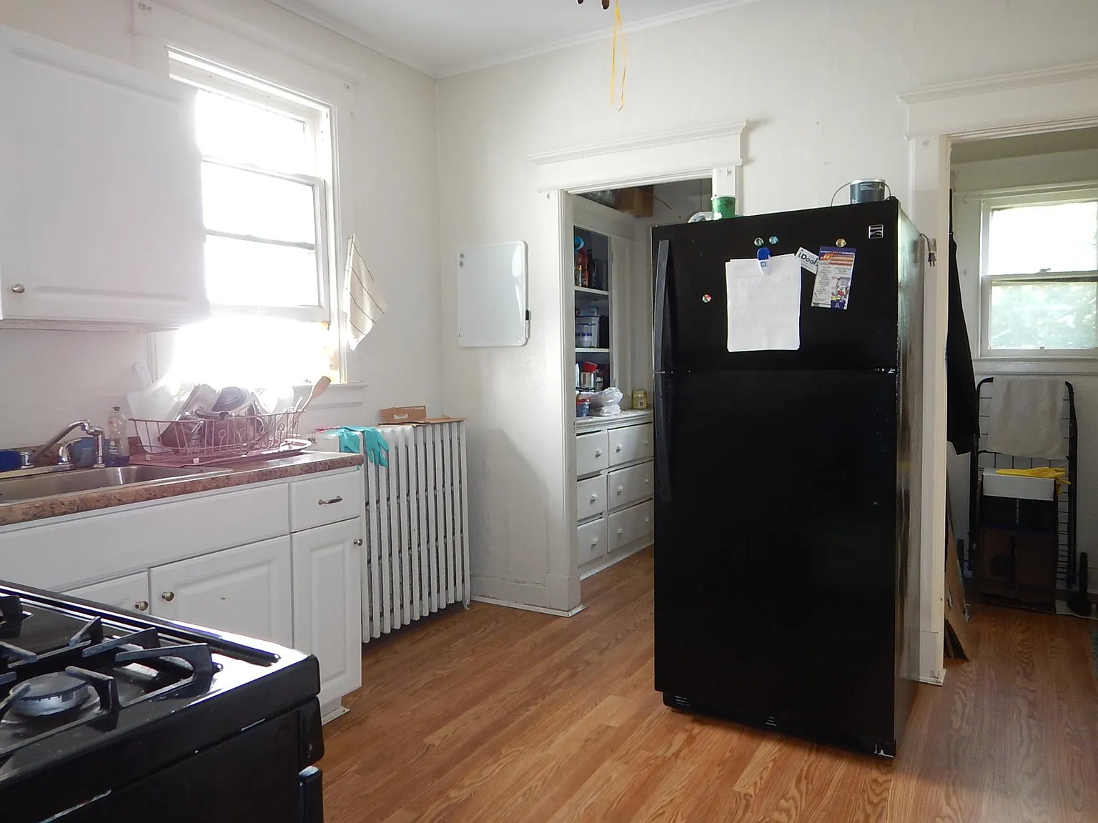 274 Manning Blvd — Photo 2