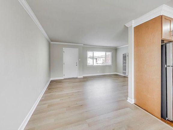 5th image of 1549 San Carlos Ave APT 07