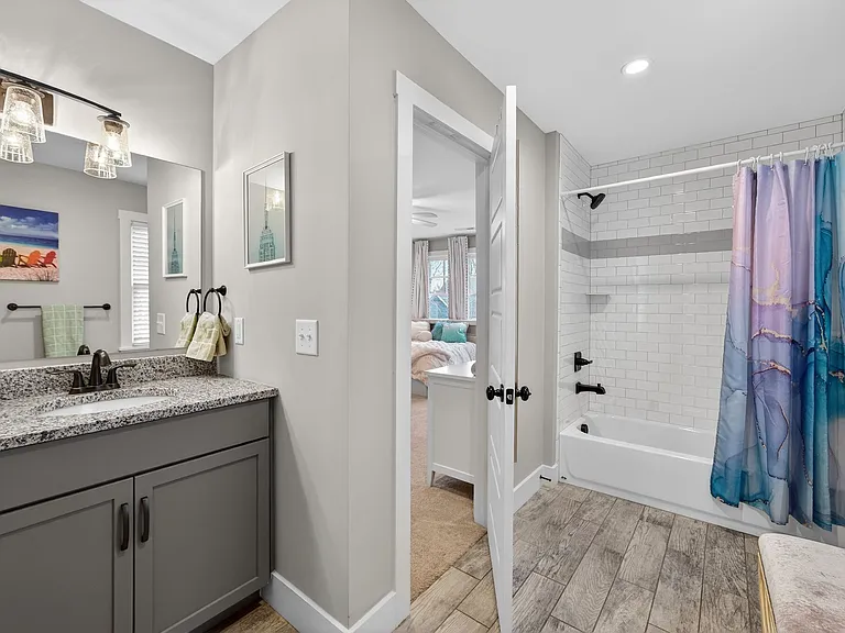 605 W End Cir — Photo 29