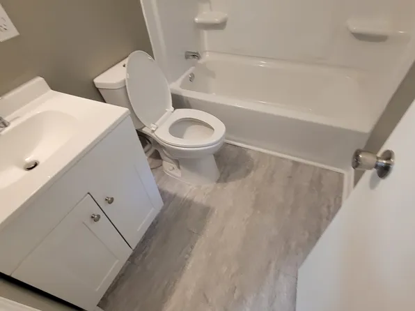 126 Hillside Dr, Ozark, AL 36360