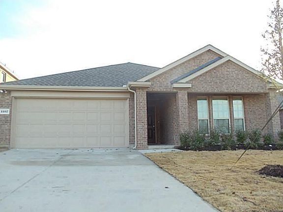 5th image of 1207 Caroline Dr
