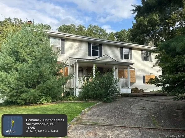 60 Valleywood Road, Commack, NY 11725