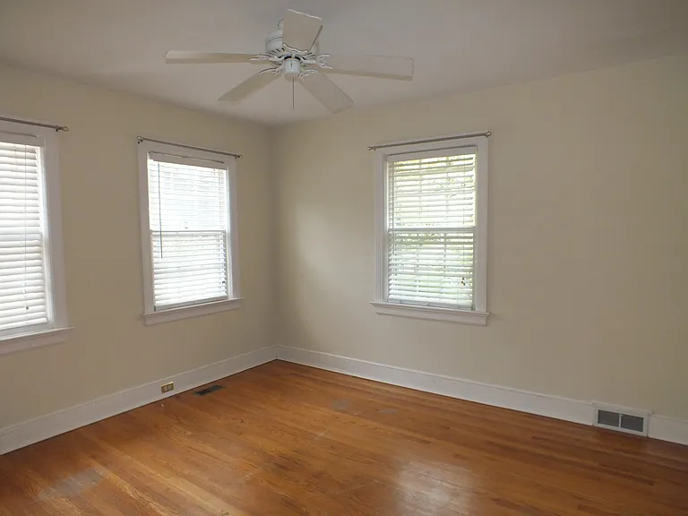 1919 Alexander Rd — Photo 10
