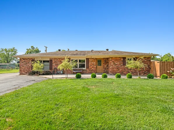 4477 W Glenwood Dr, Edinburgh, IN 46124