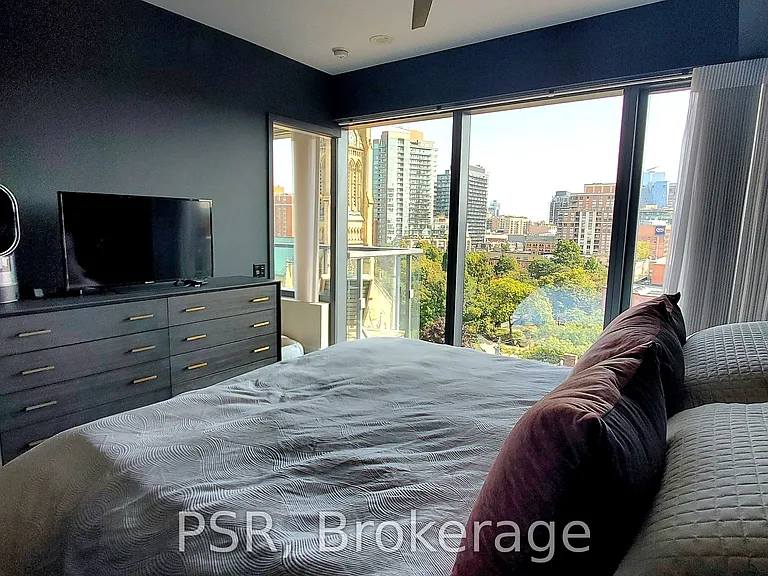 60 Colborne St #902 — Photo 13