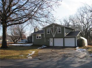 1601 Ann Ave, Harrisonville, MO 64701