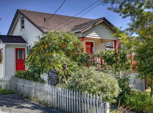 8832 10th Ave SW, Seattle, WA 98106